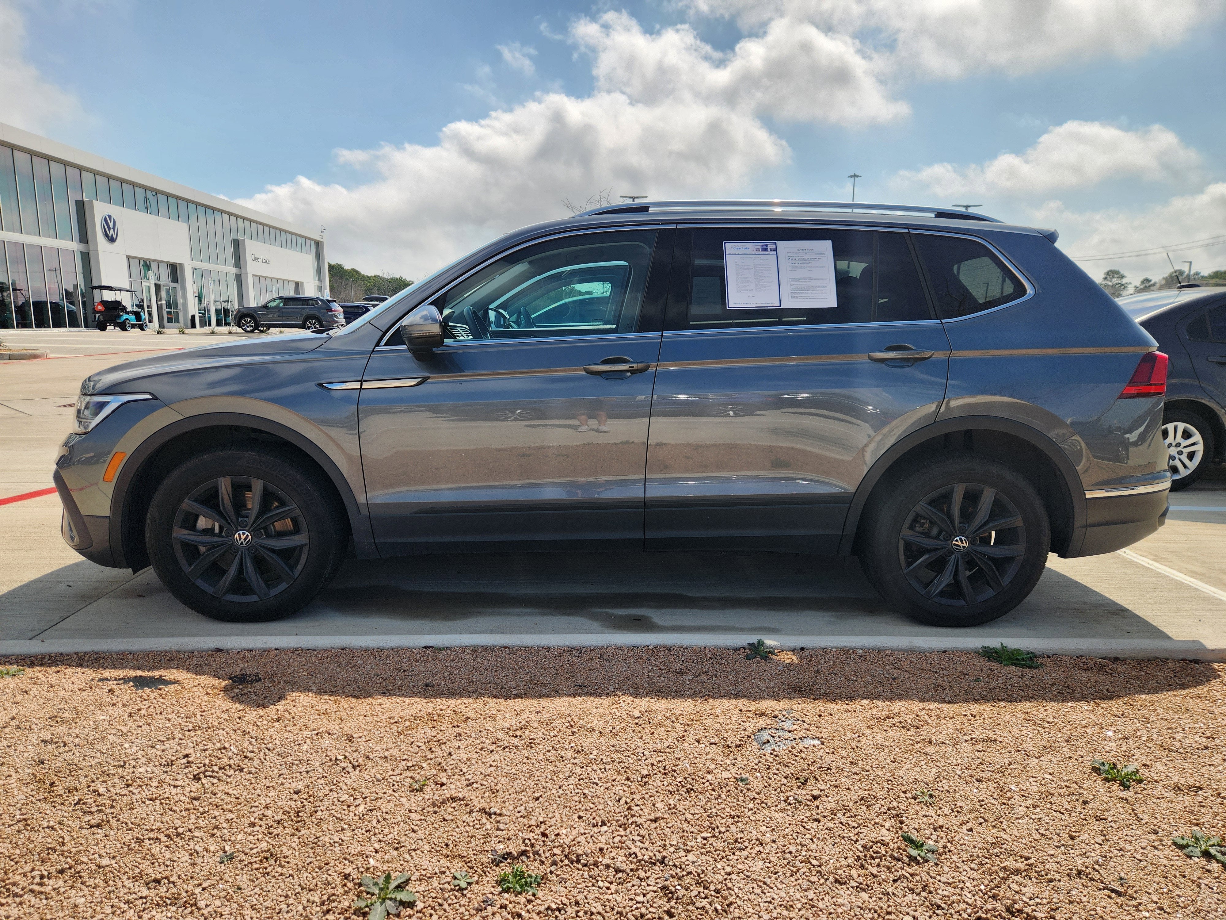 2024 Volkswagen Tiguan SE