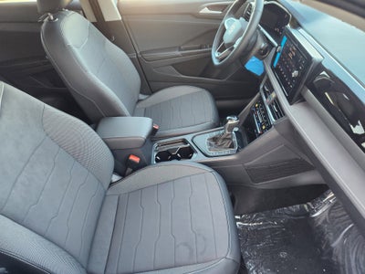 2026 Volkswagen Taos SE Black