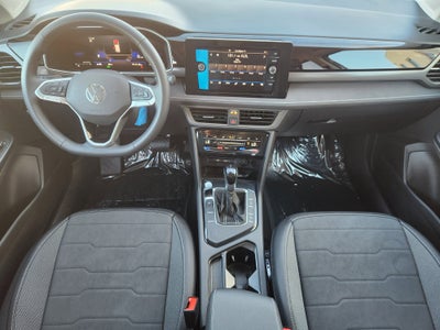 2026 Volkswagen Taos SE Black