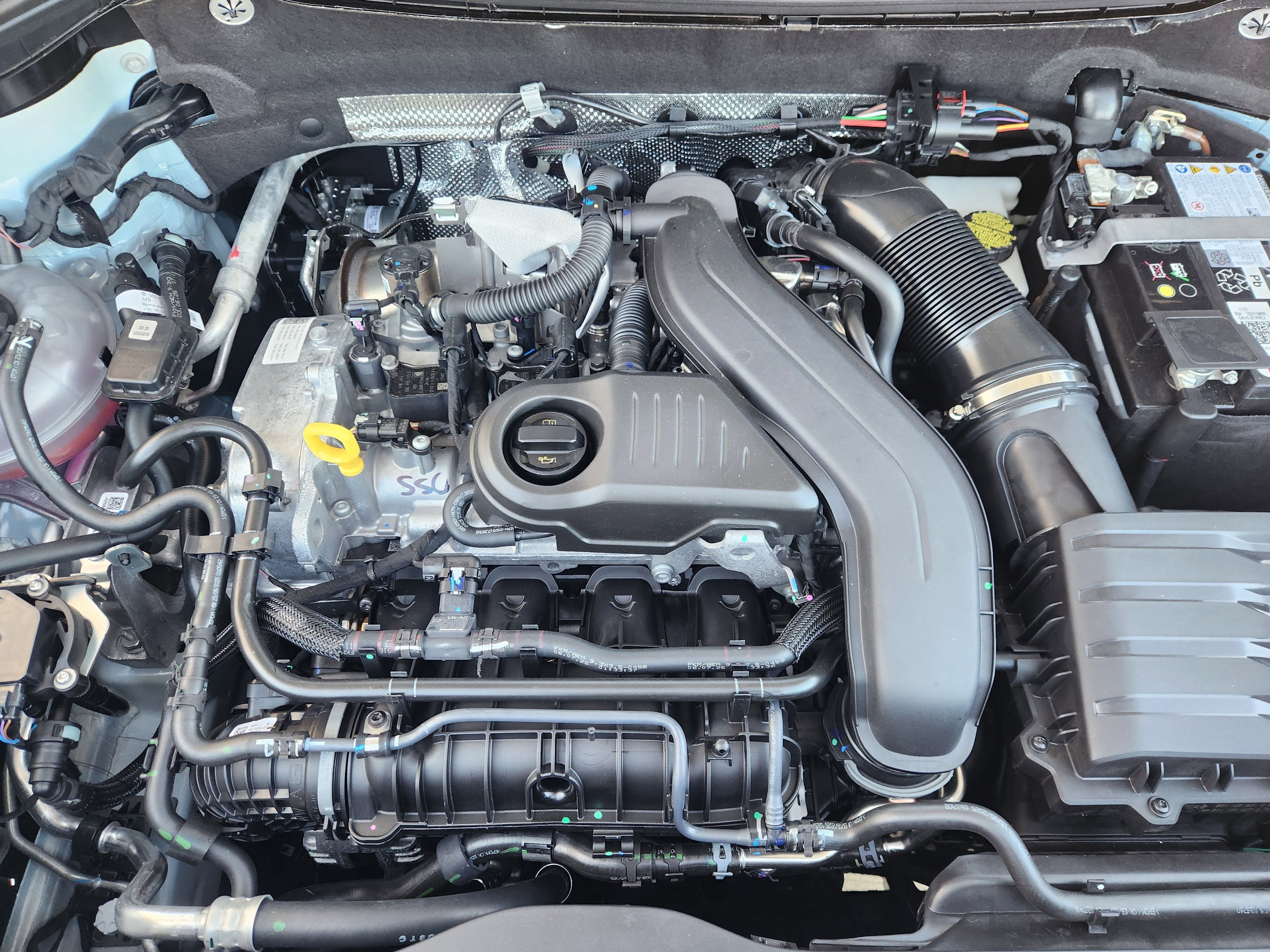 2026 Volkswagen Taos SE Black