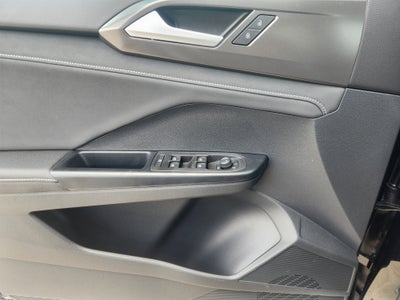 2026 Volkswagen Taos SE Black