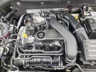 2026 Volkswagen Taos SE Black