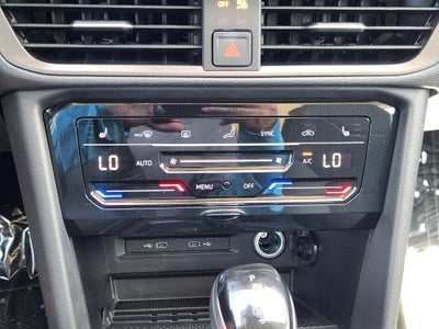 2026 Volkswagen Taos SE Black