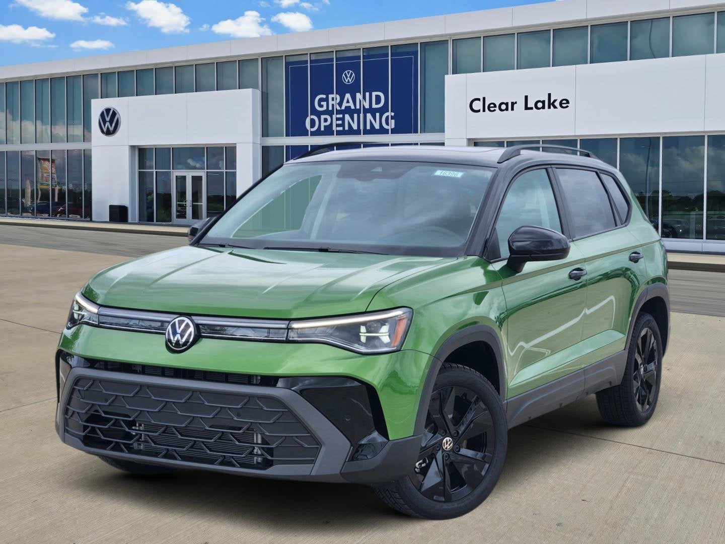 2027 Volkswagen Taos SE Black