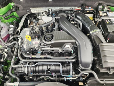 2027 Volkswagen Taos SE Black