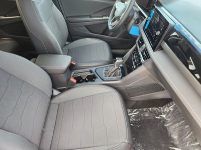2027 Volkswagen Taos SE Black