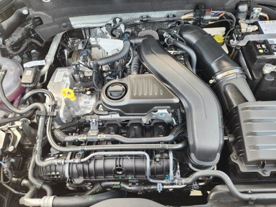 2027 Volkswagen Taos SE Black