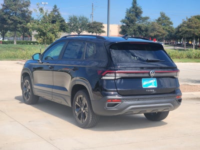 2027 Volkswagen Taos SE Black