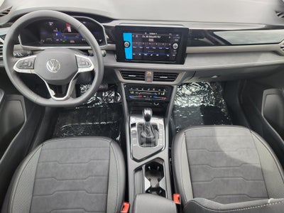 2027 Volkswagen Taos SE Black