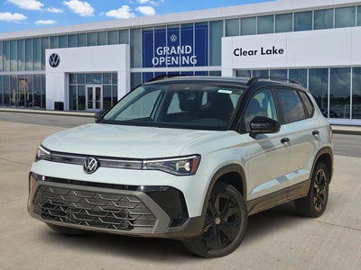 2027 Volkswagen Taos SE Black