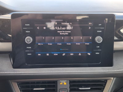 2027 Volkswagen Taos SE Black