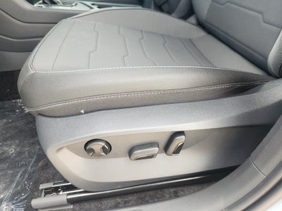 2027 Volkswagen Taos SE Black