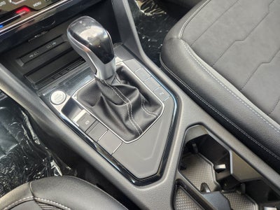 2027 Volkswagen Taos SE Black