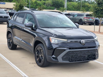2027 Volkswagen Taos SE Black
