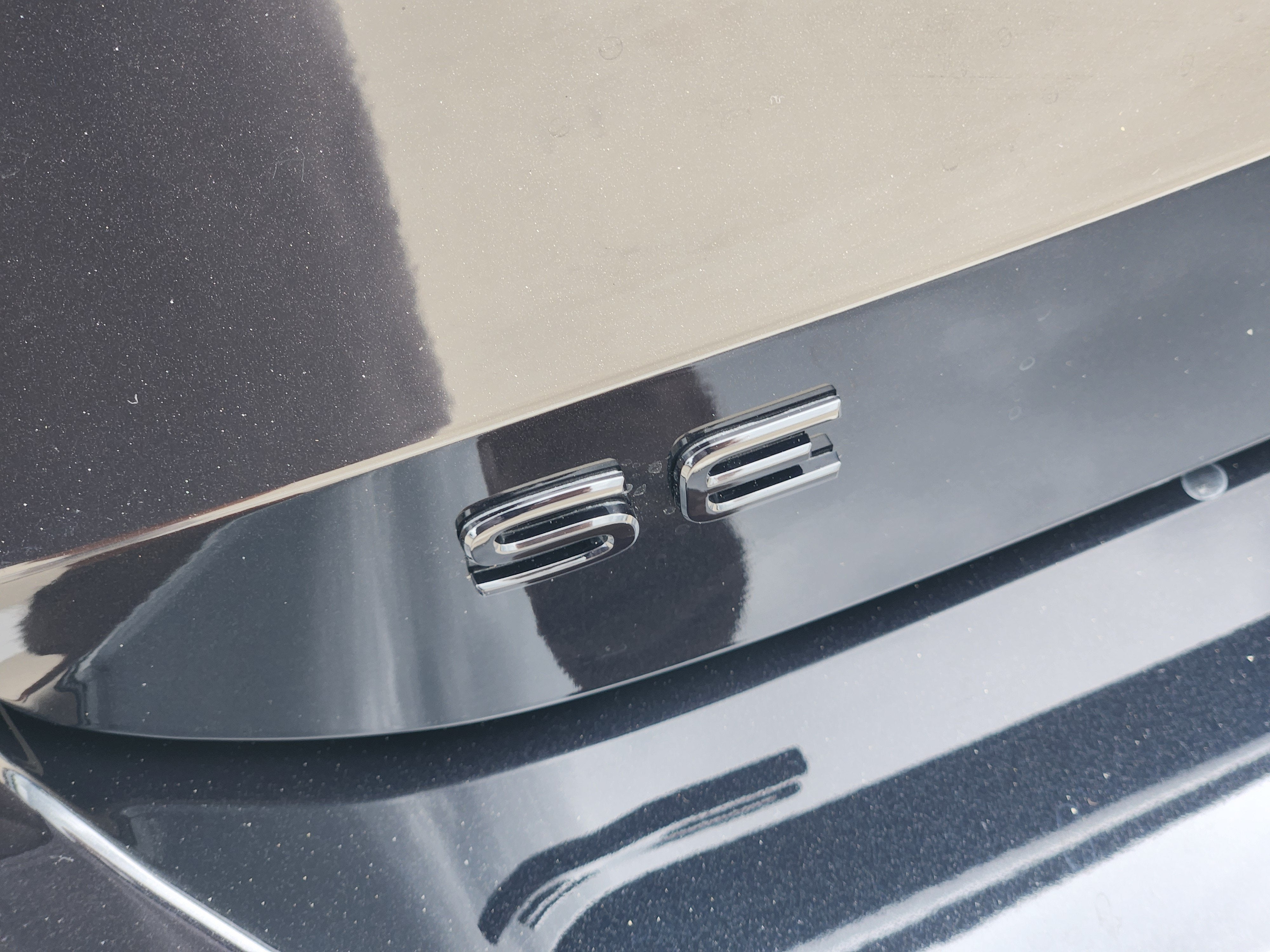 2027 Volkswagen Taos SE Black