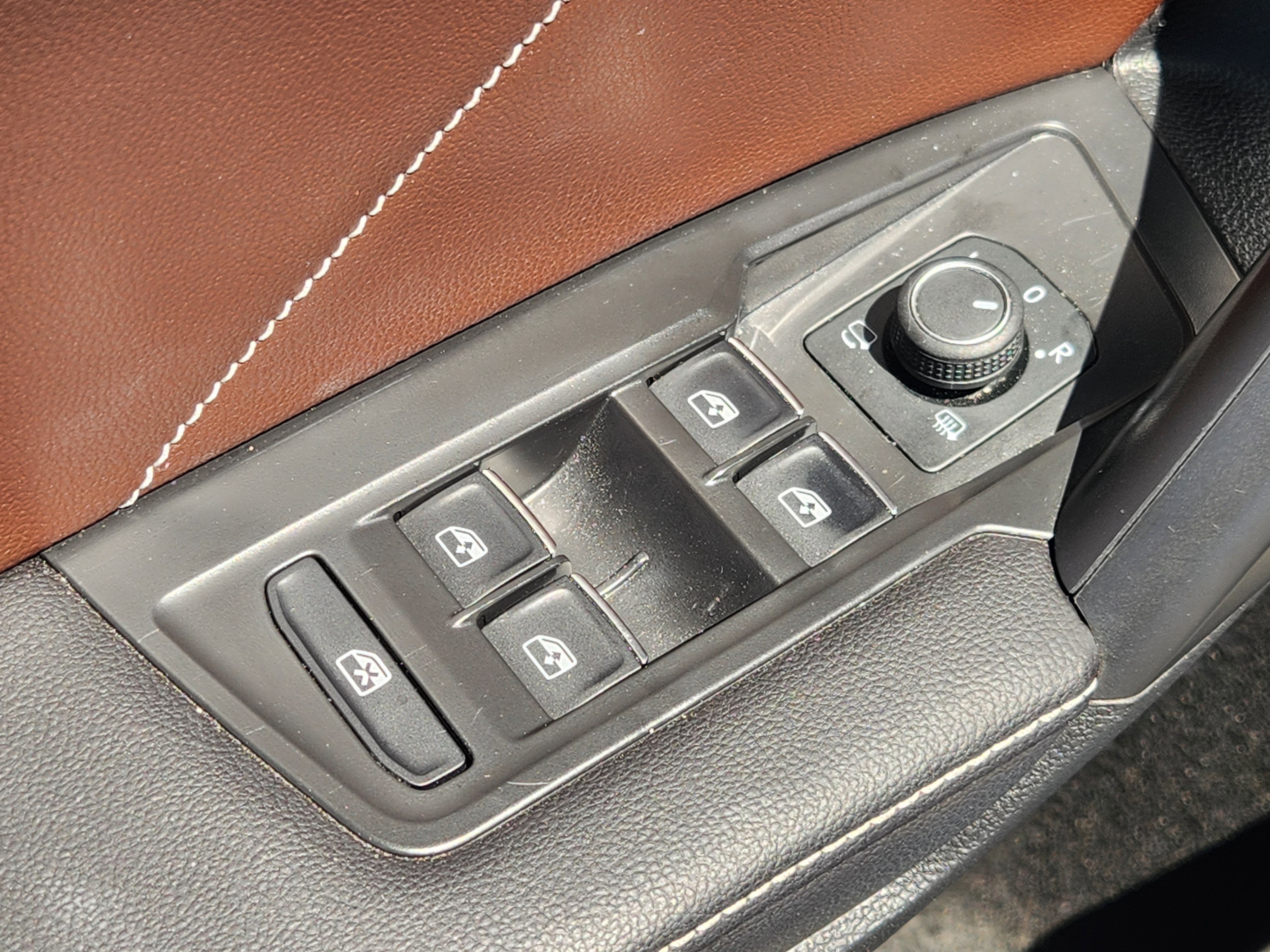 2024 Volkswagen Tiguan SEL R-Line