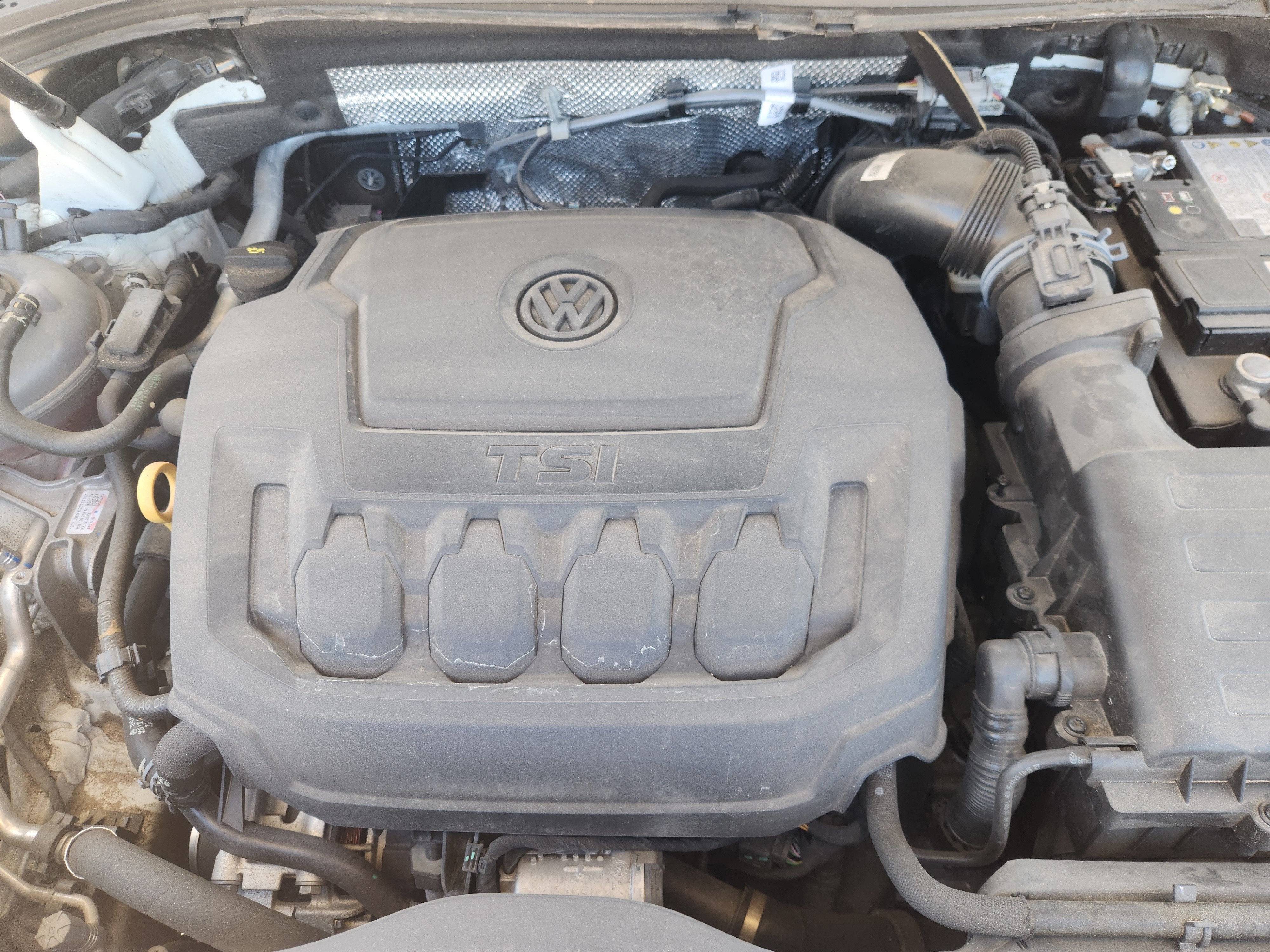 2024 Volkswagen Tiguan SEL R-Line