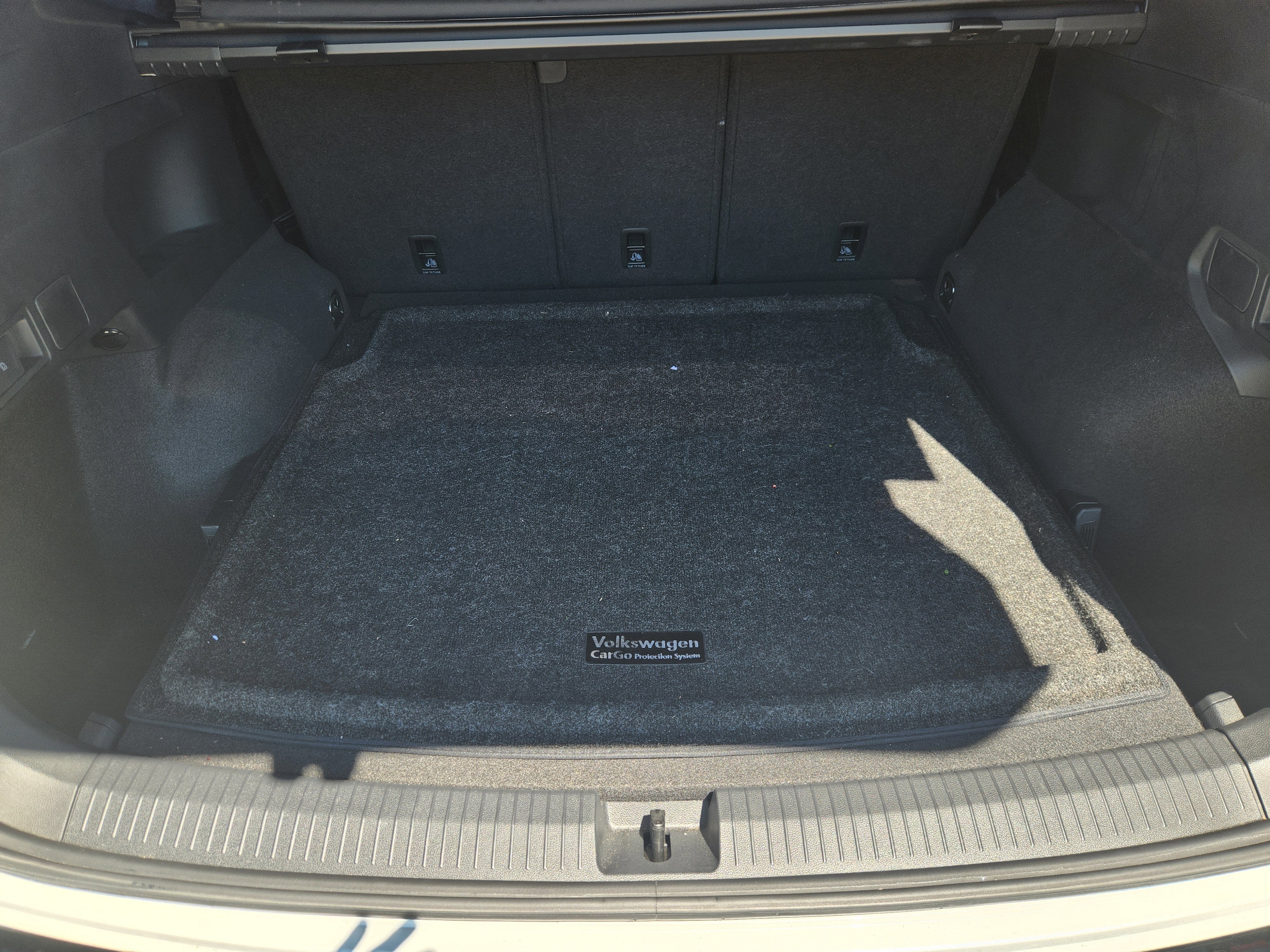 2024 Volkswagen Tiguan SEL R-Line