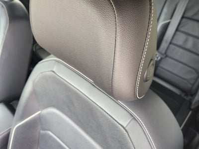 2022 Volkswagen Tiguan SEL R-Line