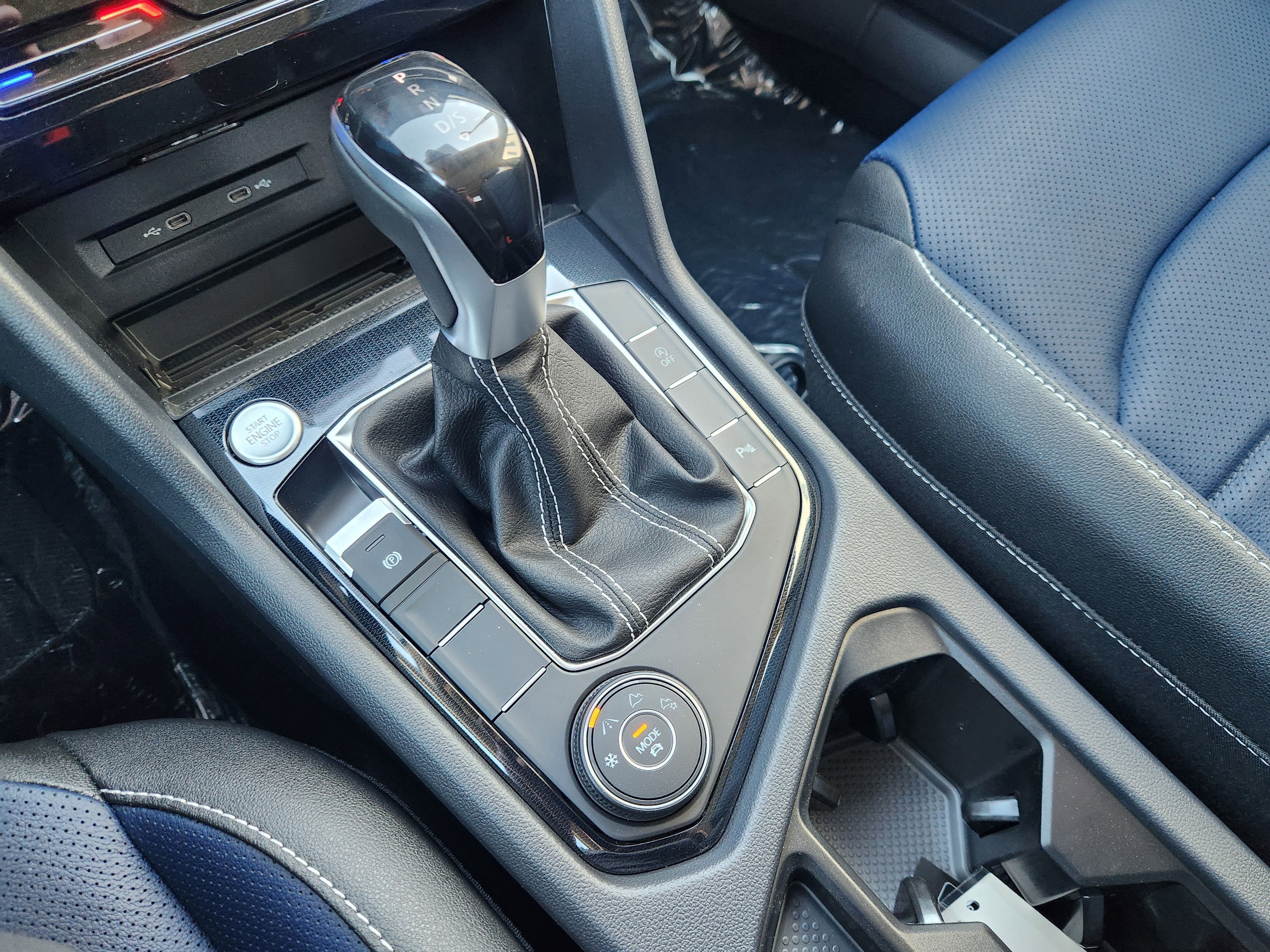 2026 Volkswagen Taos SEL