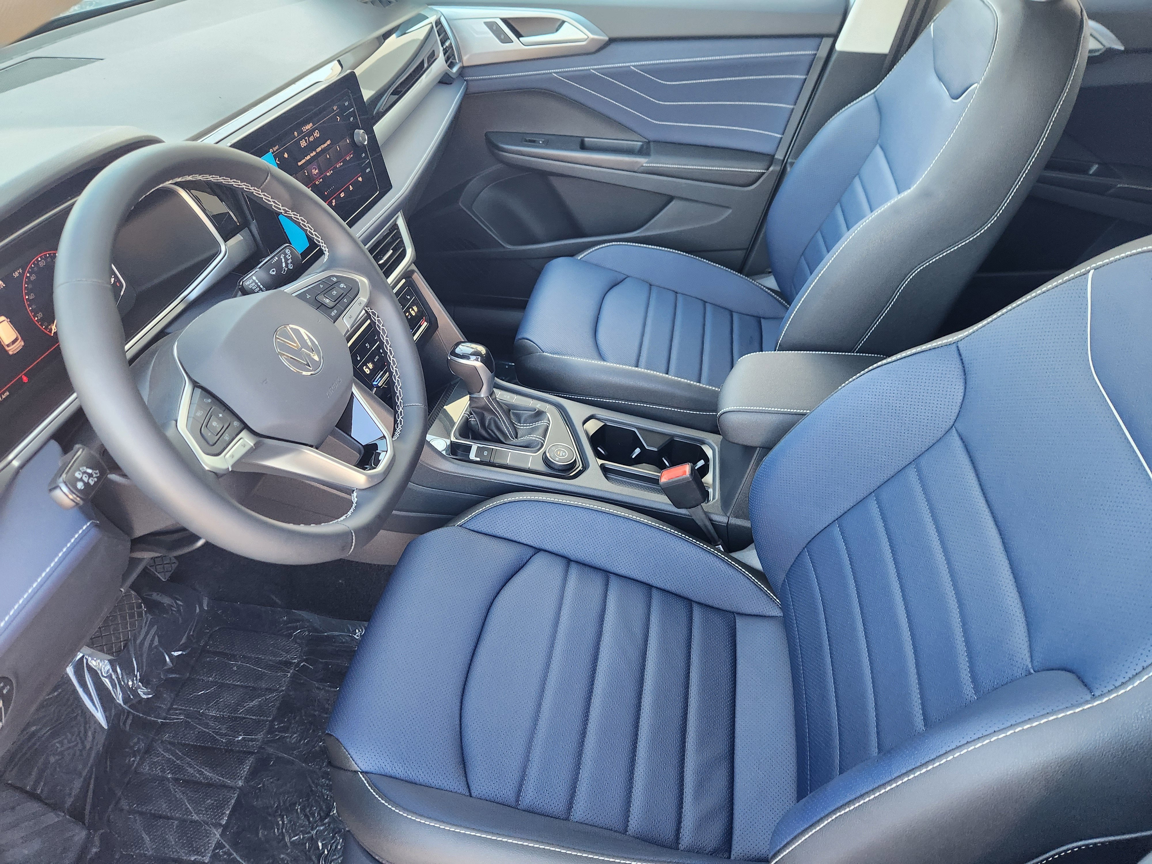 2026 Volkswagen Taos SEL