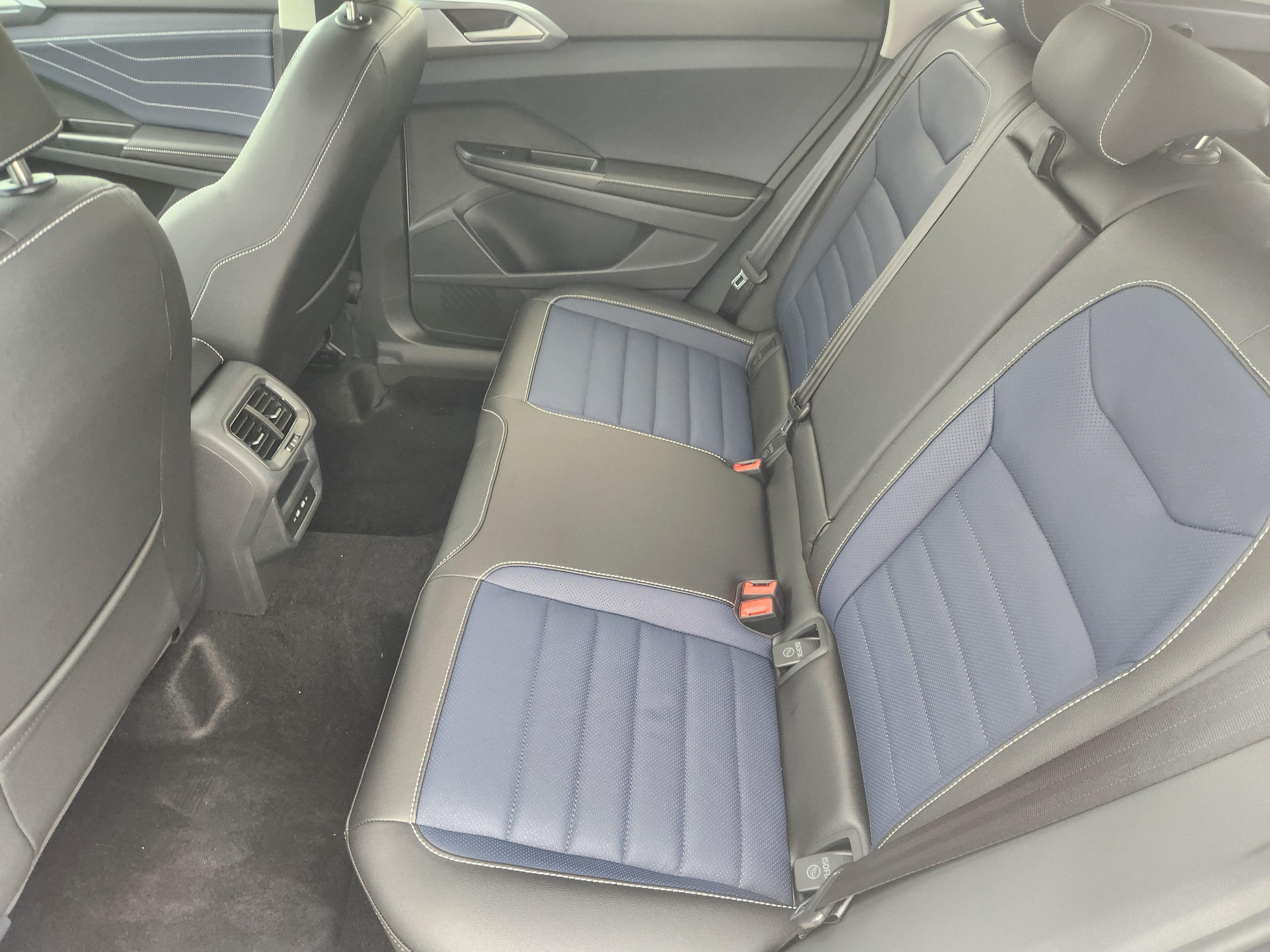 2027 Volkswagen Taos SEL