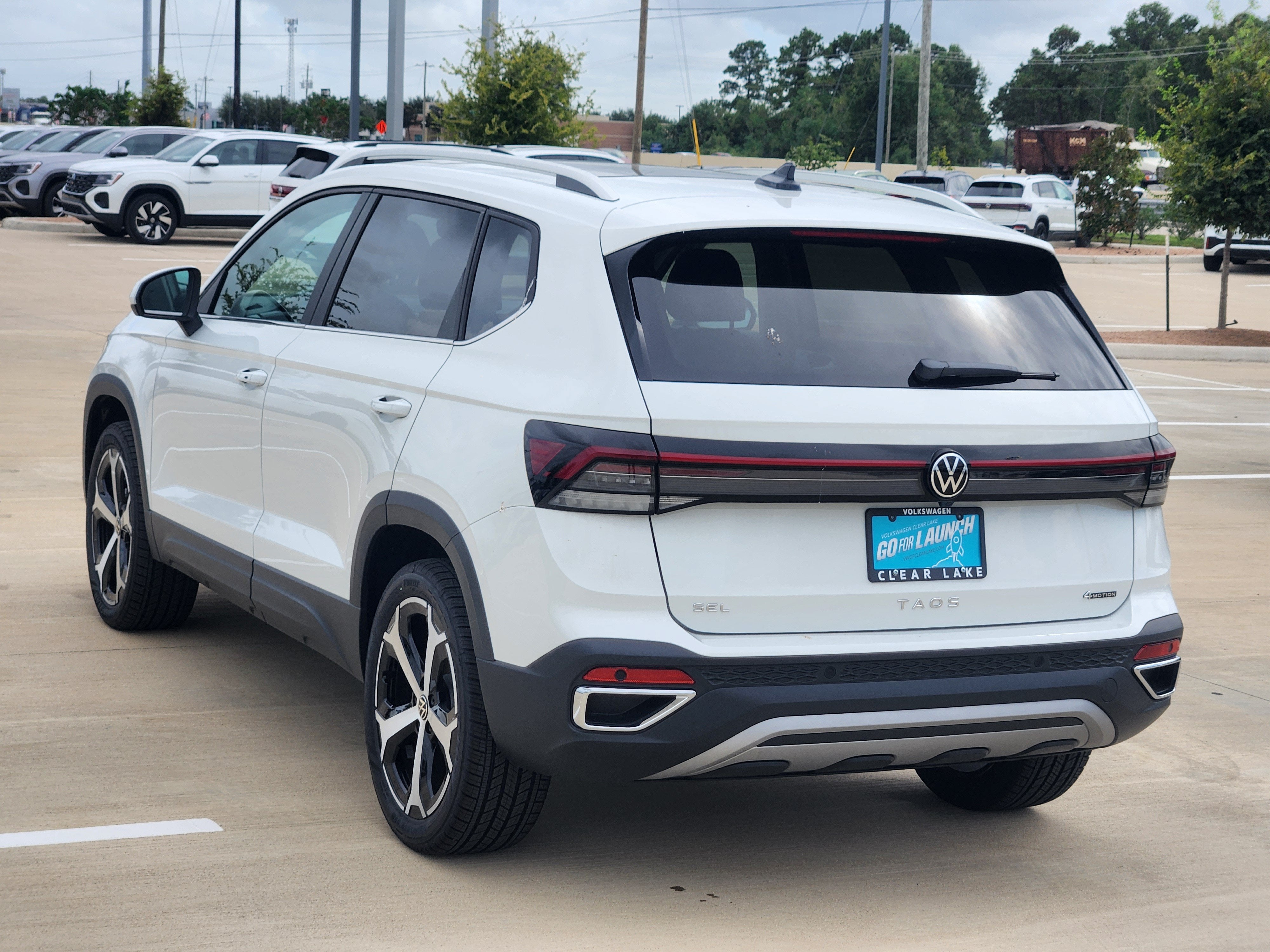 2027 Volkswagen Taos SEL