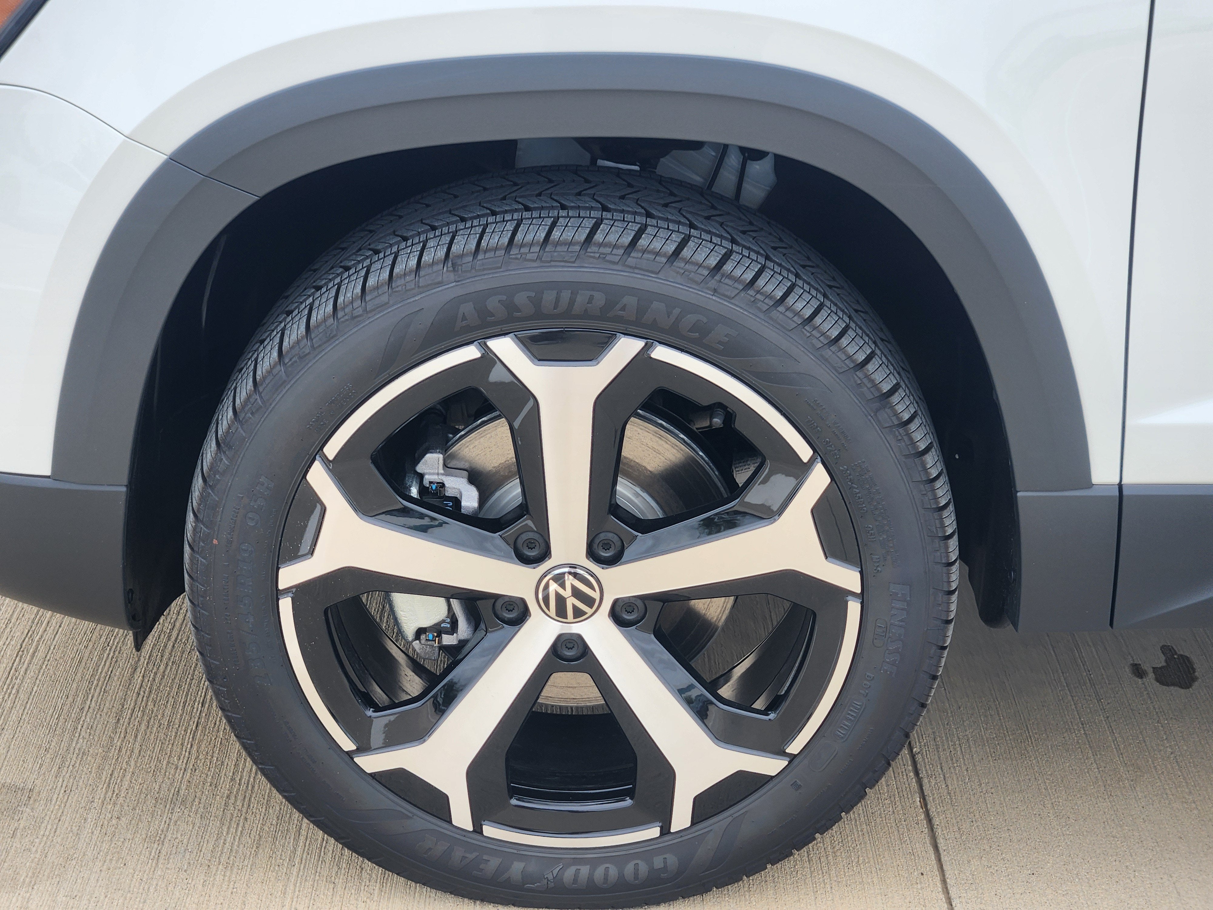 2027 Volkswagen Taos SEL