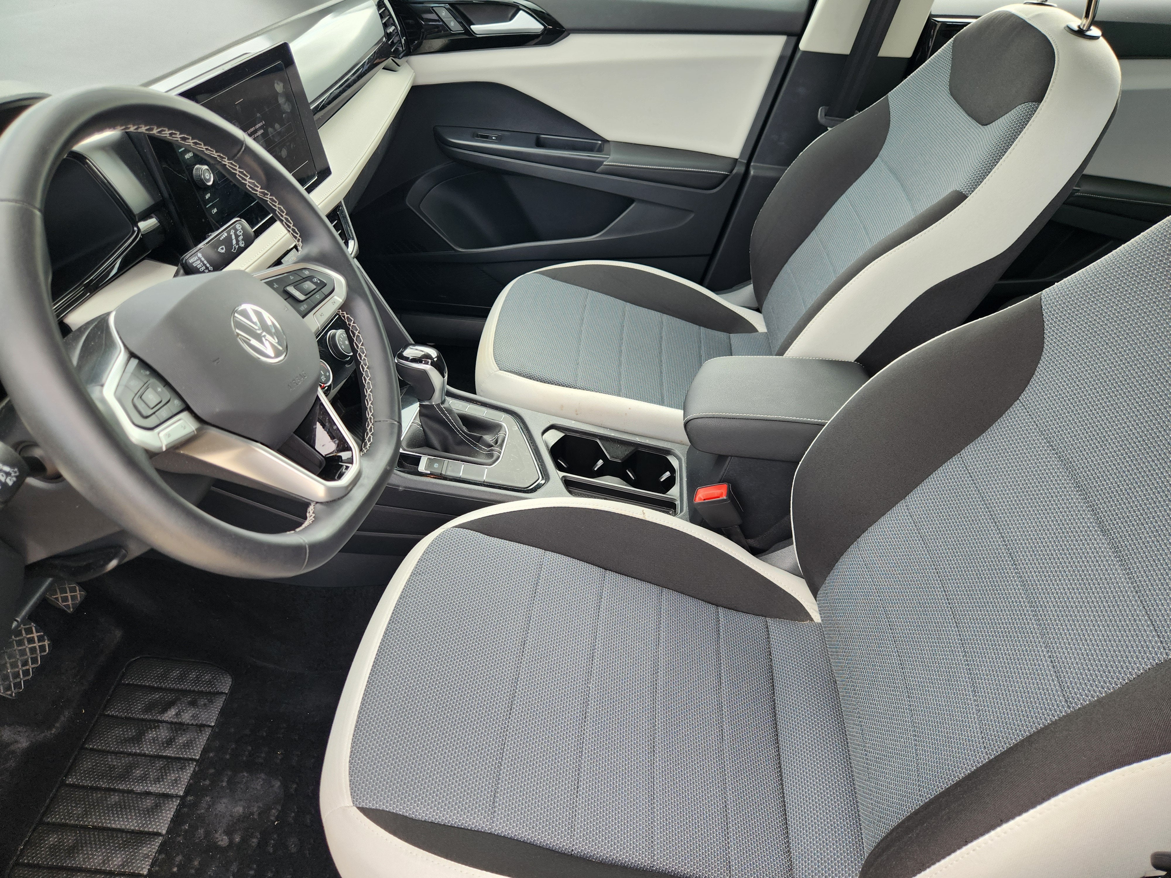 2025 Volkswagen Taos S