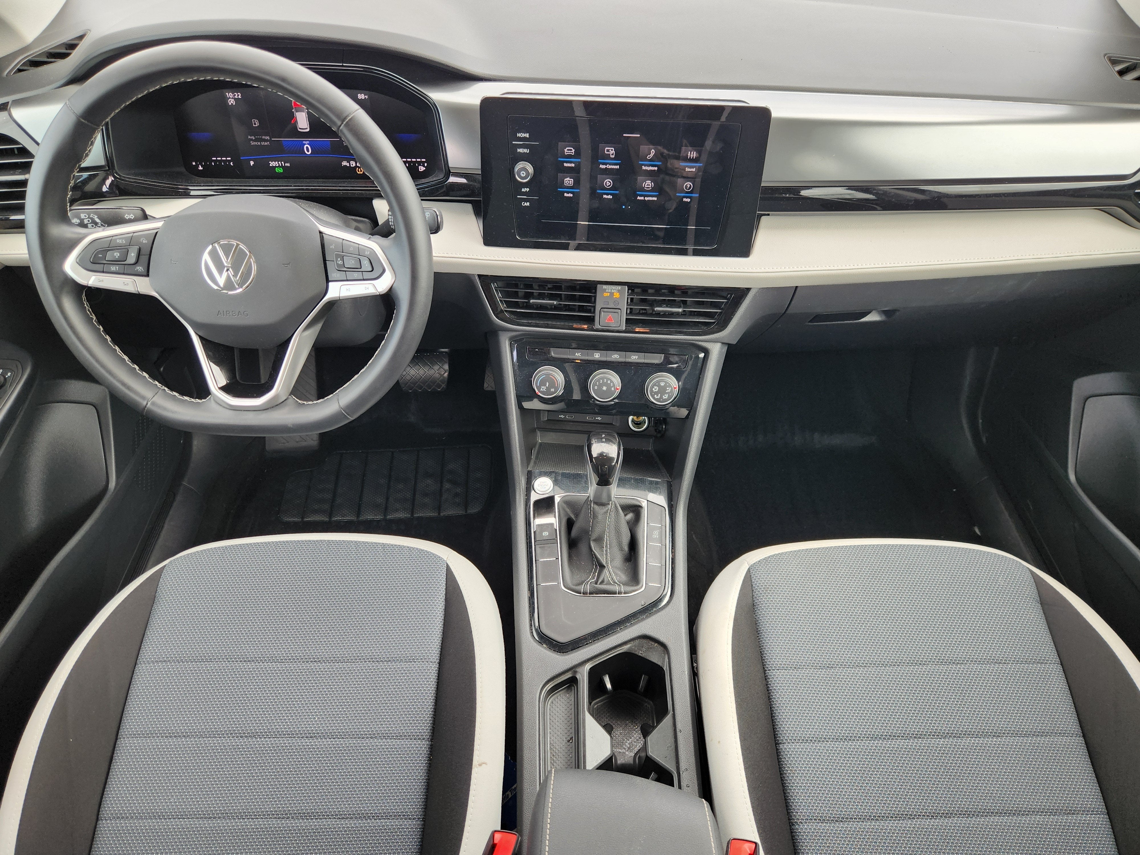 2025 Volkswagen Taos S