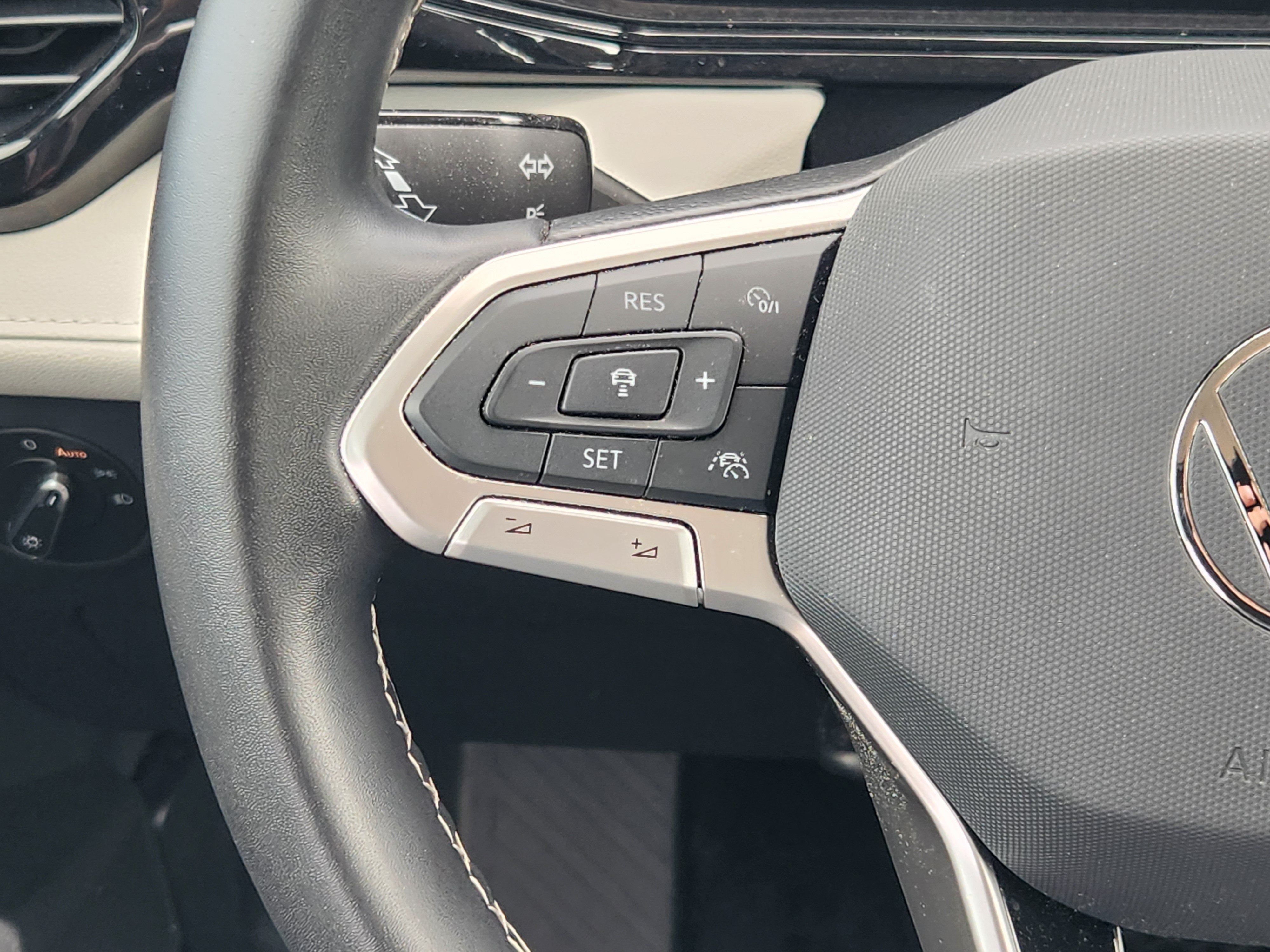 2025 Volkswagen Taos S