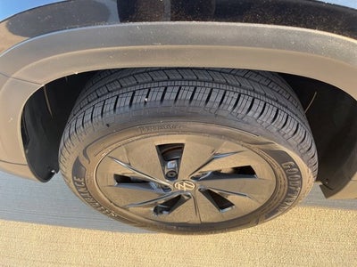 2025 Volkswagen Taos S