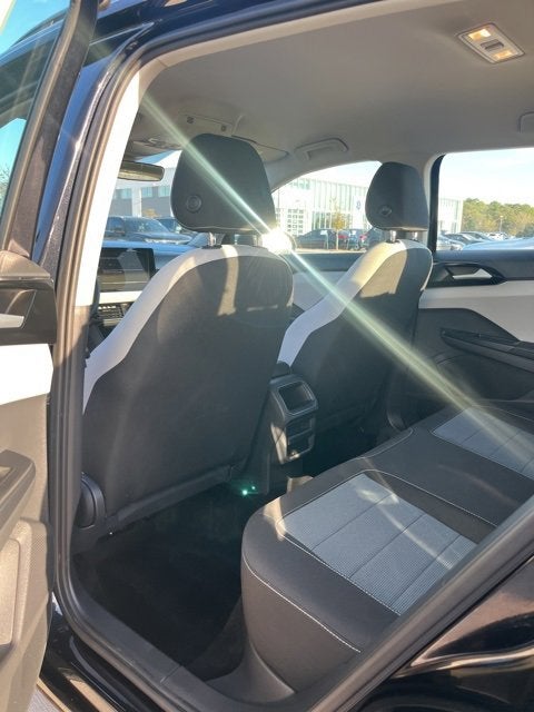 2025 Volkswagen Taos S