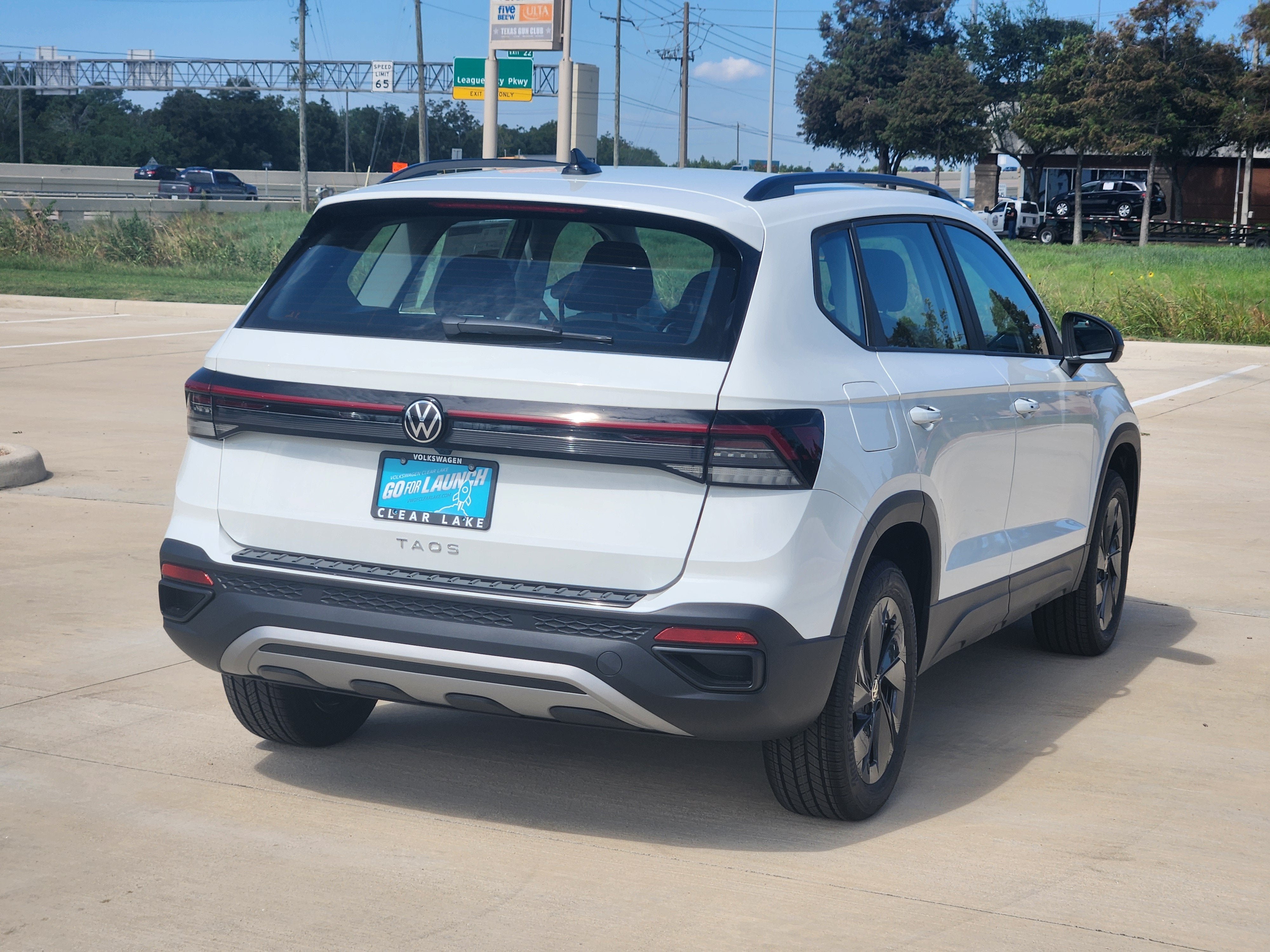 2027 Volkswagen Taos S
