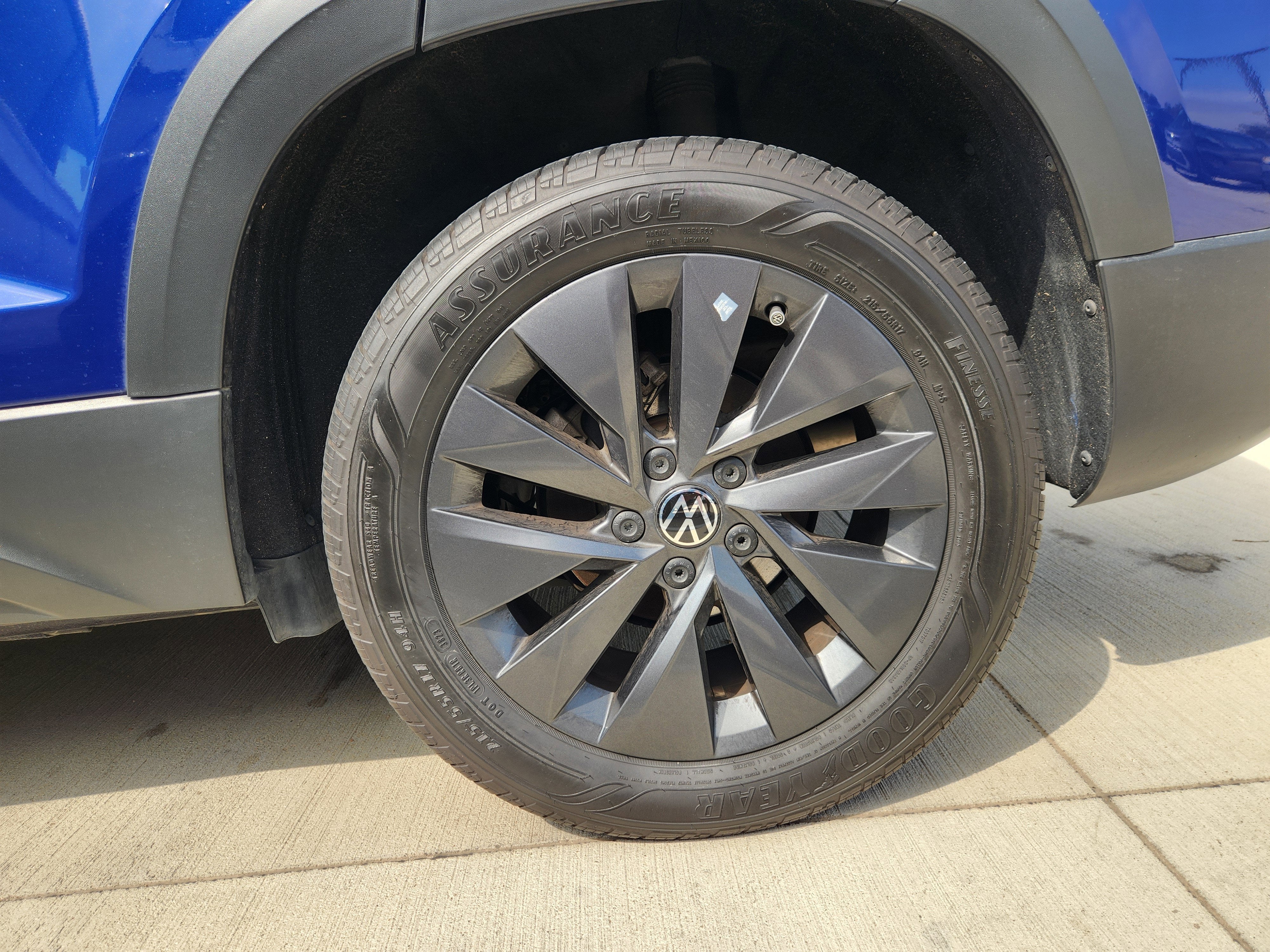 2024 Volkswagen Taos S