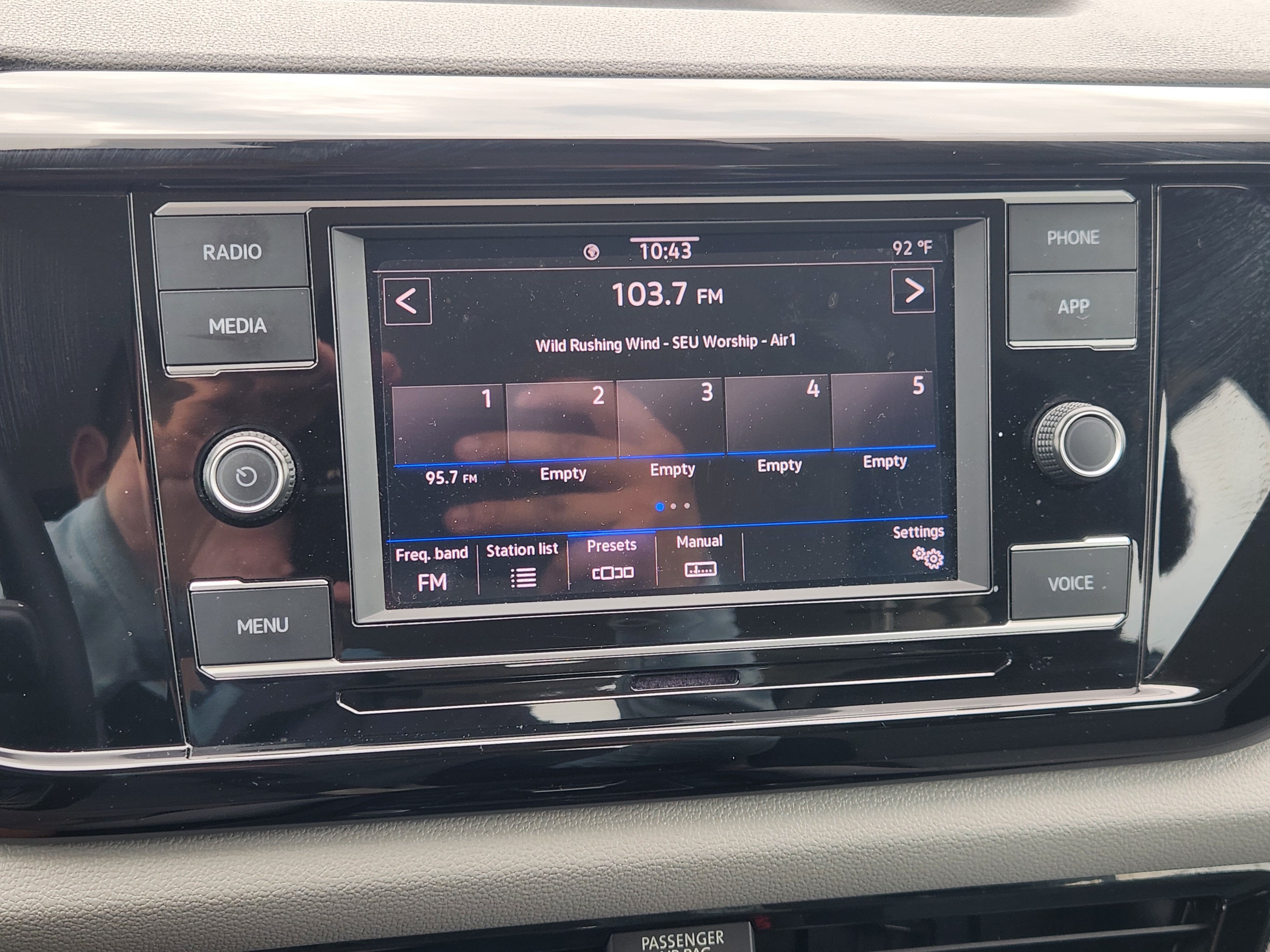2024 Volkswagen Taos S