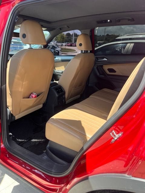 2024 Volkswagen Tiguan SE R-Line Black