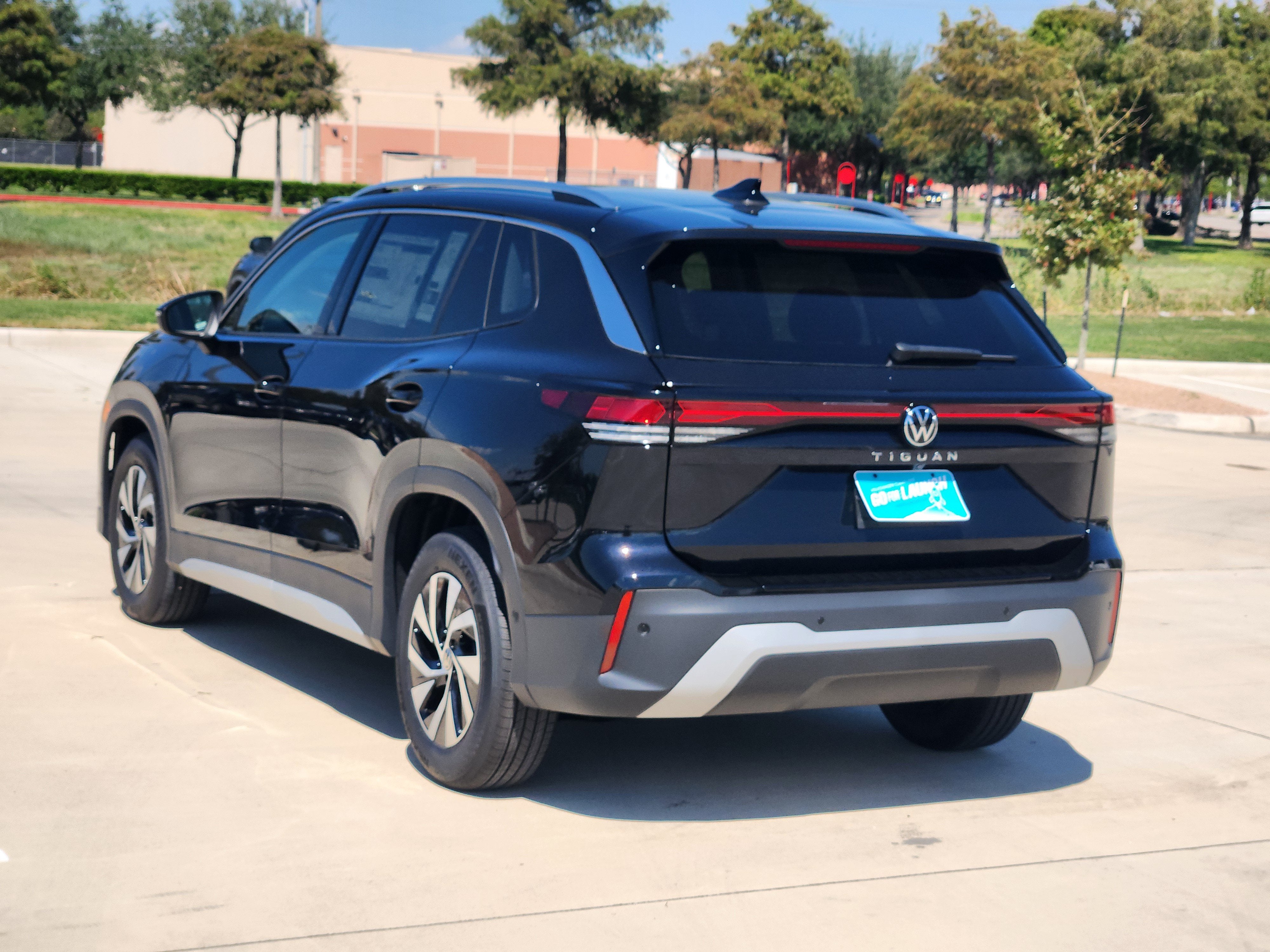 2027 Volkswagen Tiguan S