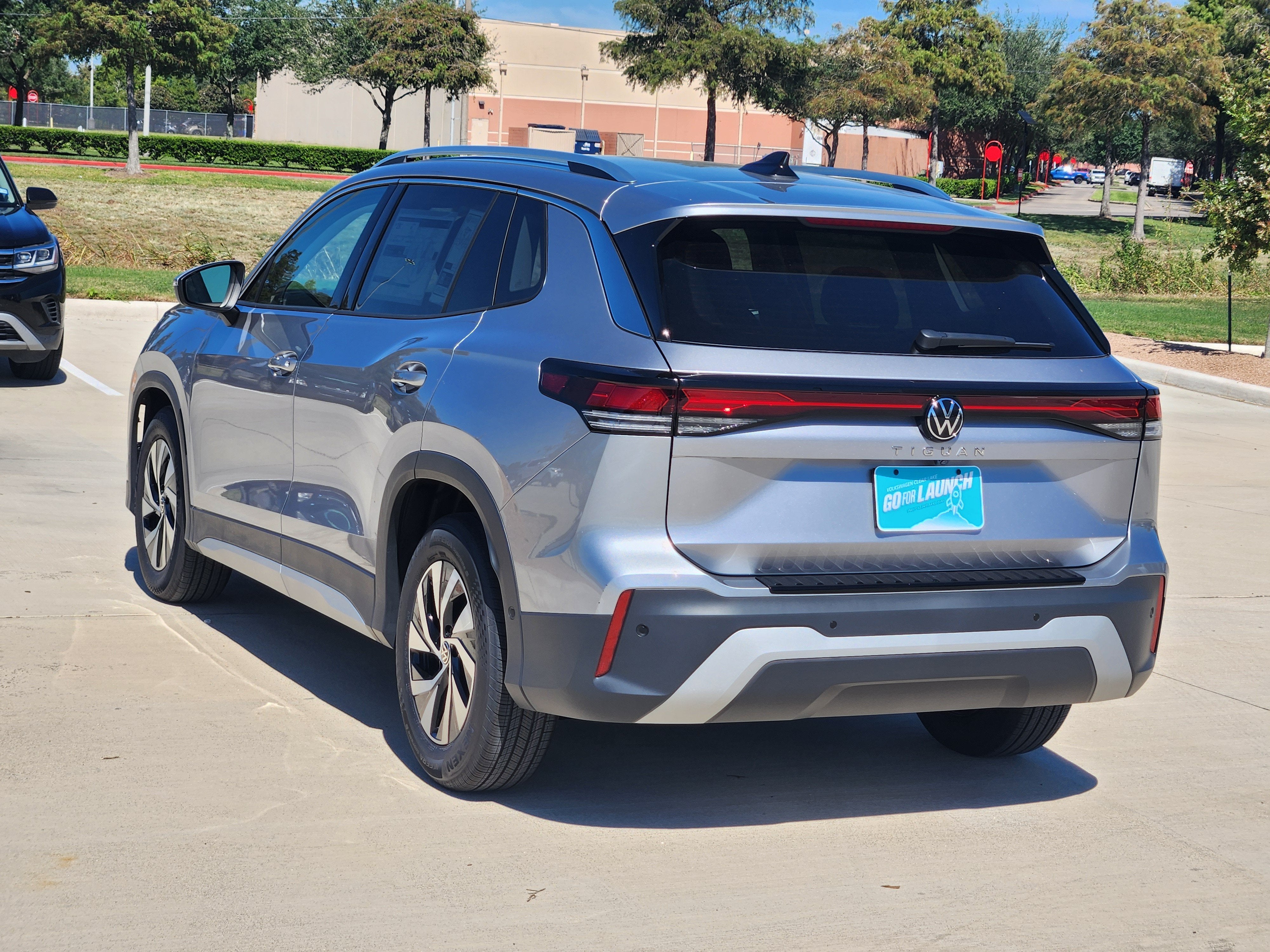 2027 Volkswagen Tiguan S