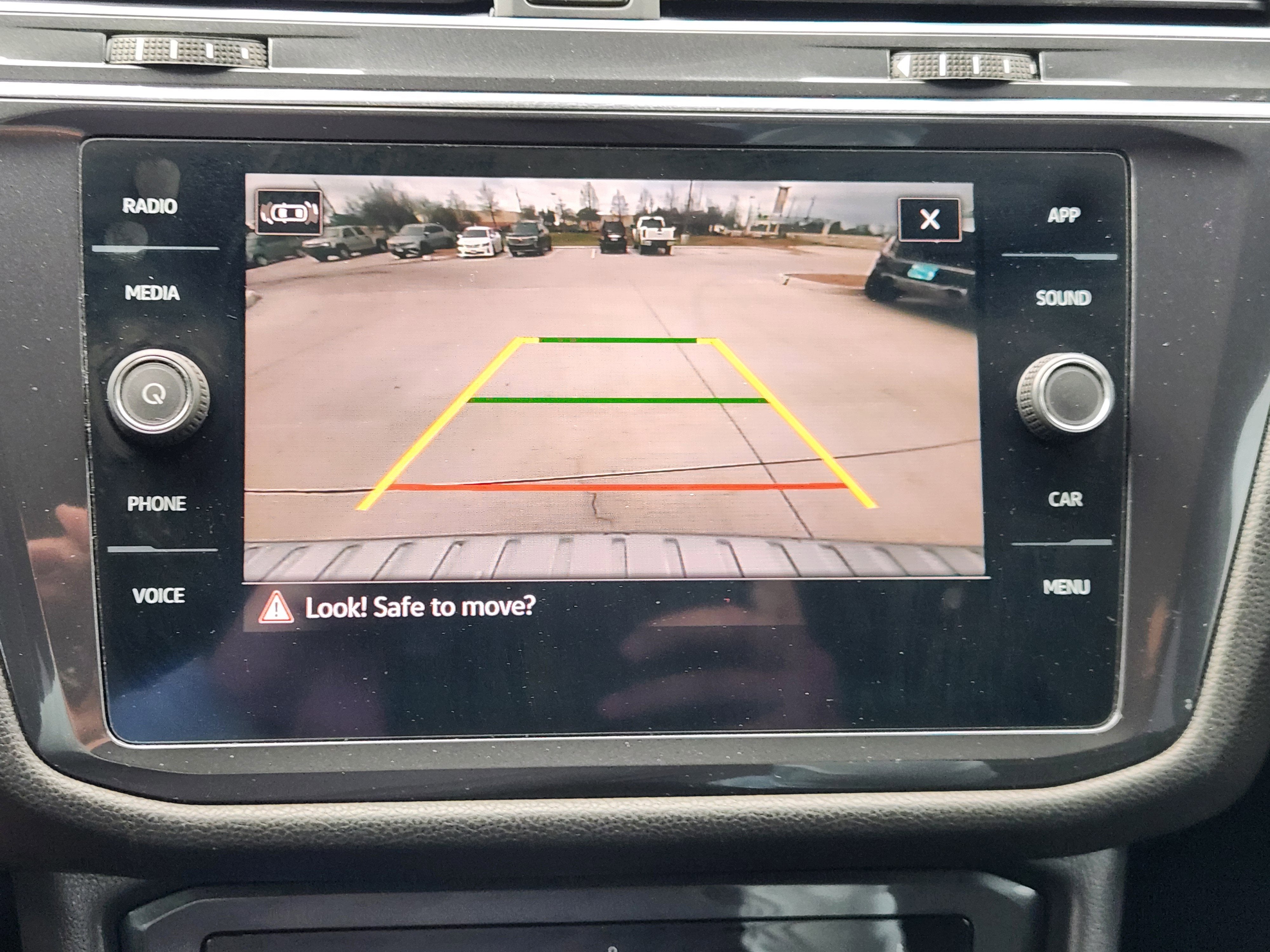 2022 Volkswagen Tiguan SE R-Line Black