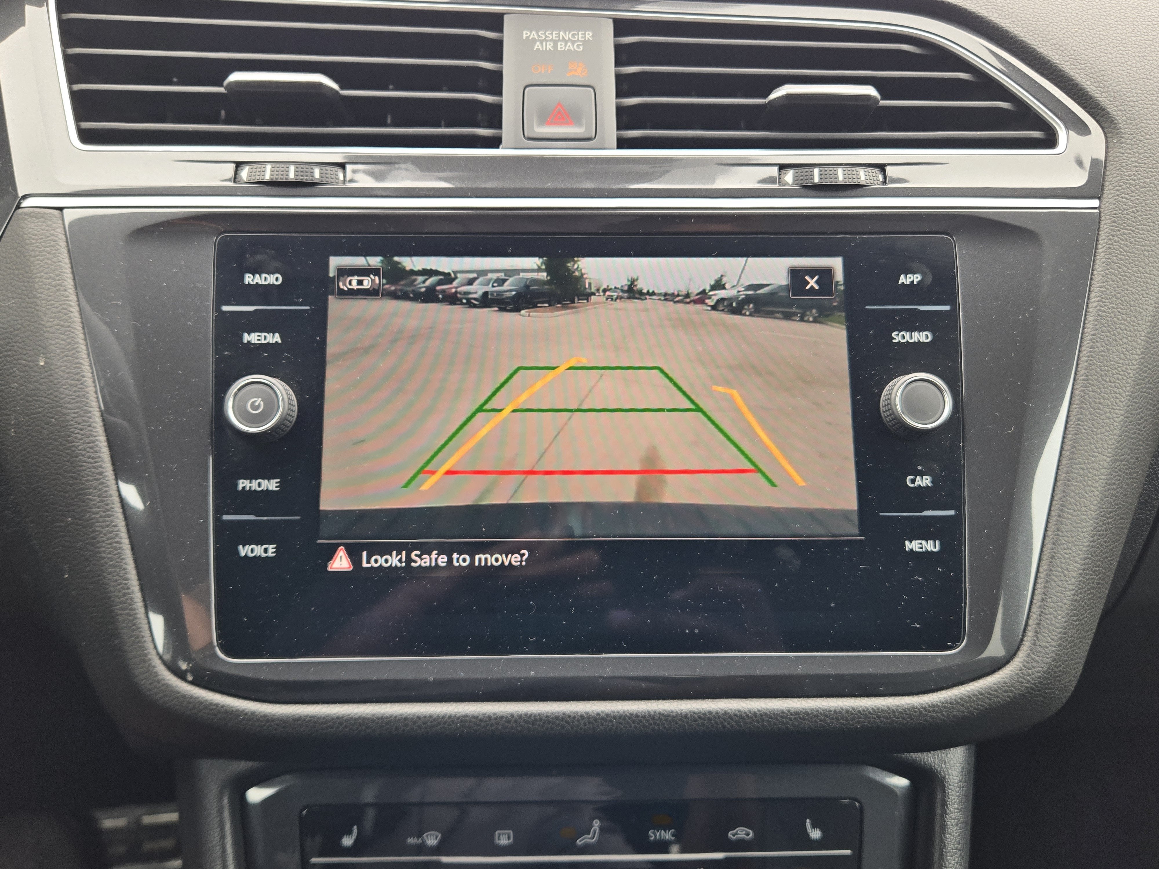 2023 Volkswagen Tiguan SE R-Line Black