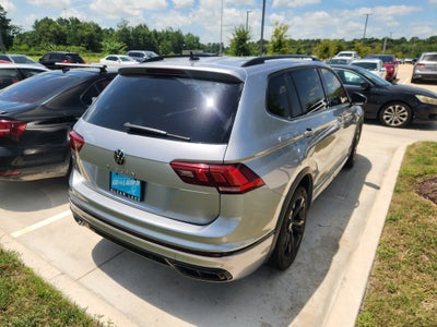 2023 Volkswagen Tiguan SE R-Line Black