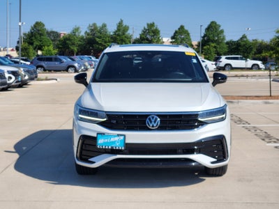2022 Volkswagen Tiguan SE R-Line Black