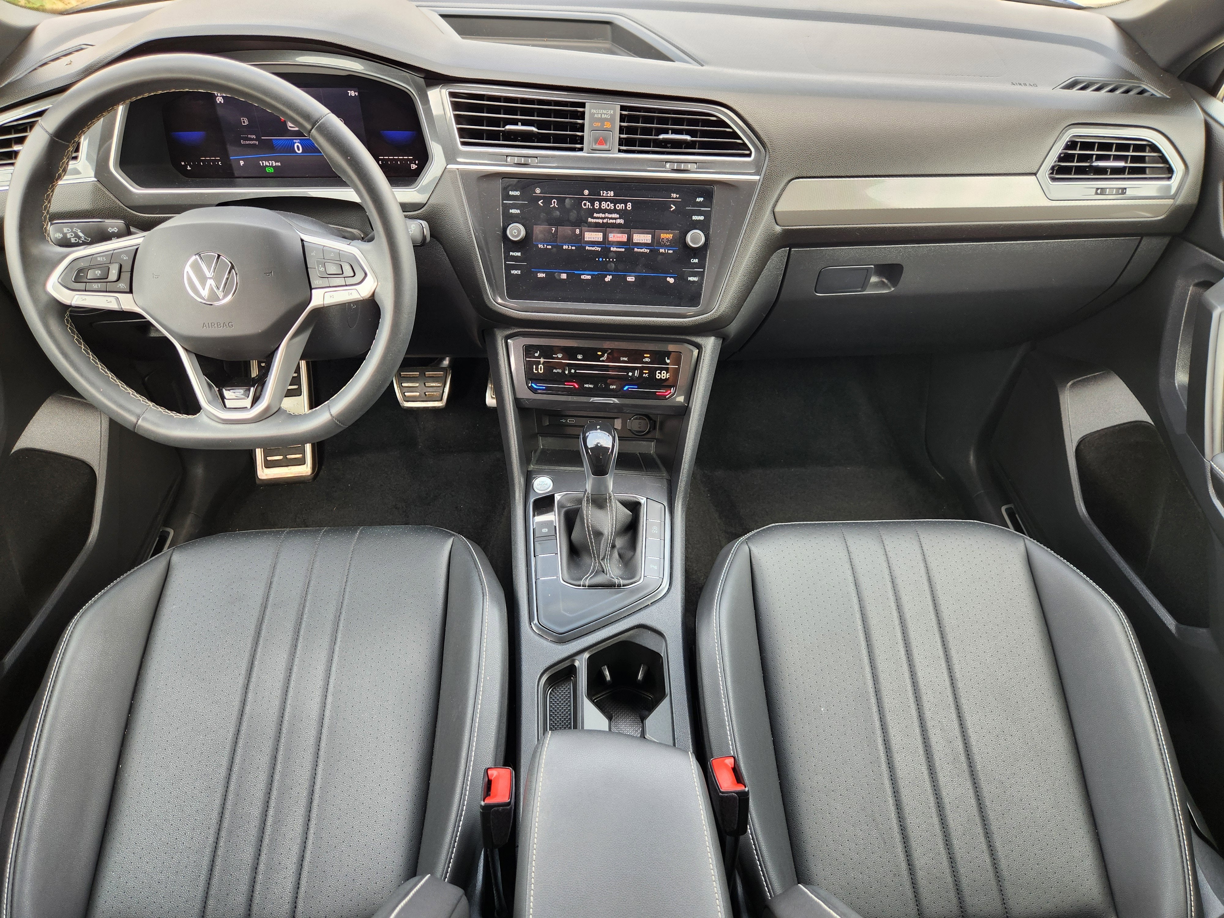 2023 Volkswagen Tiguan SE R-Line Black