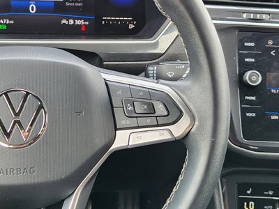 2023 Volkswagen Tiguan SE R-Line Black