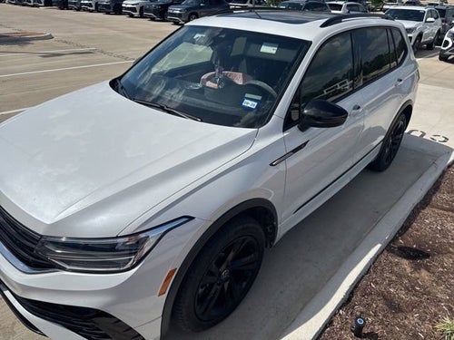 2023 Volkswagen Tiguan SE R-Line Black