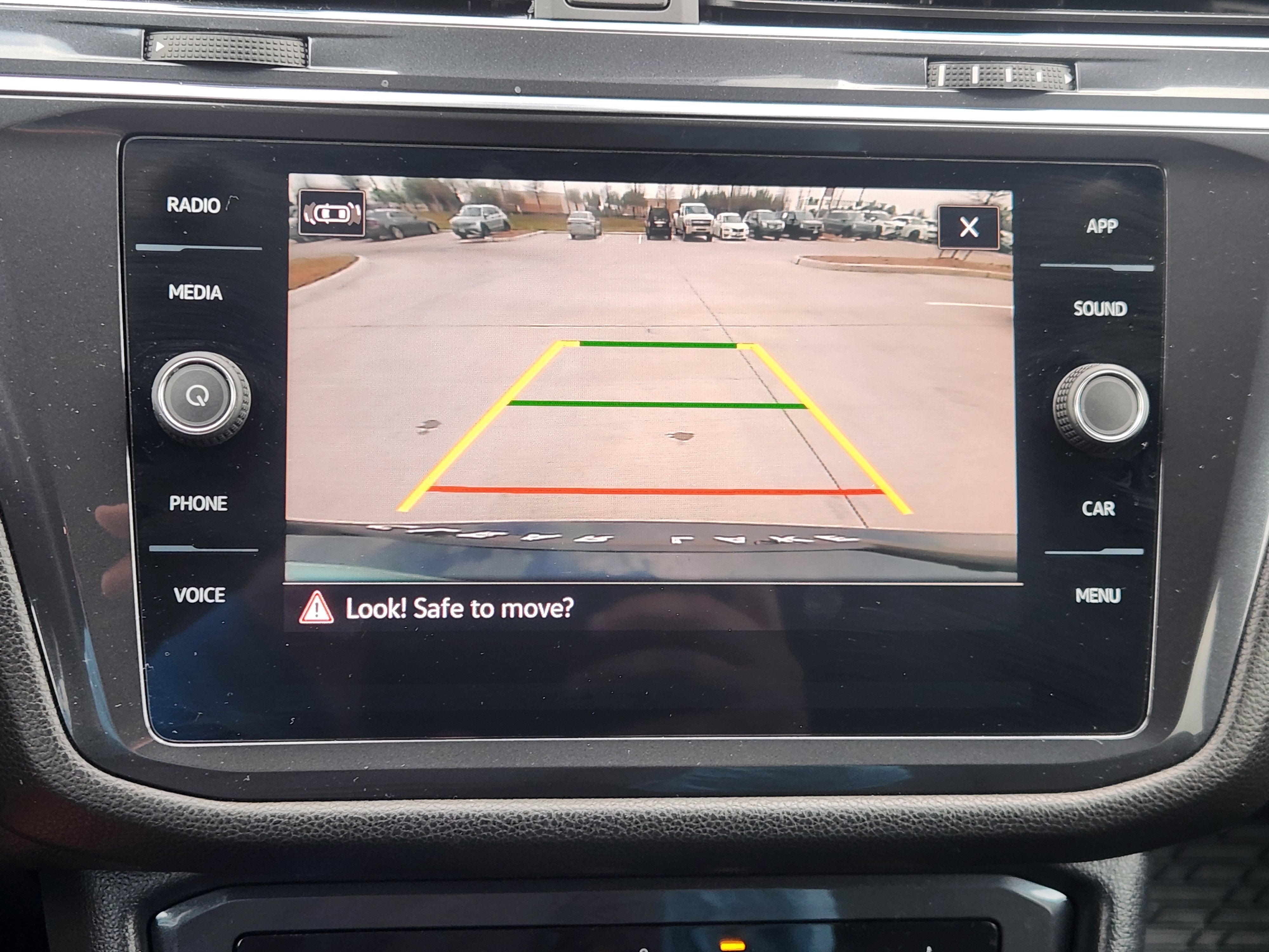 2023 Volkswagen Tiguan SE R-Line Black