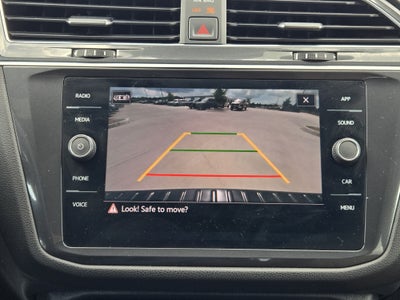 2023 Volkswagen Tiguan SE R-Line Black
