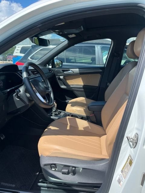 2023 Volkswagen Tiguan SE R-Line Black