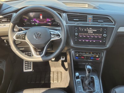 2024 Volkswagen Tiguan SE R-Line Black
